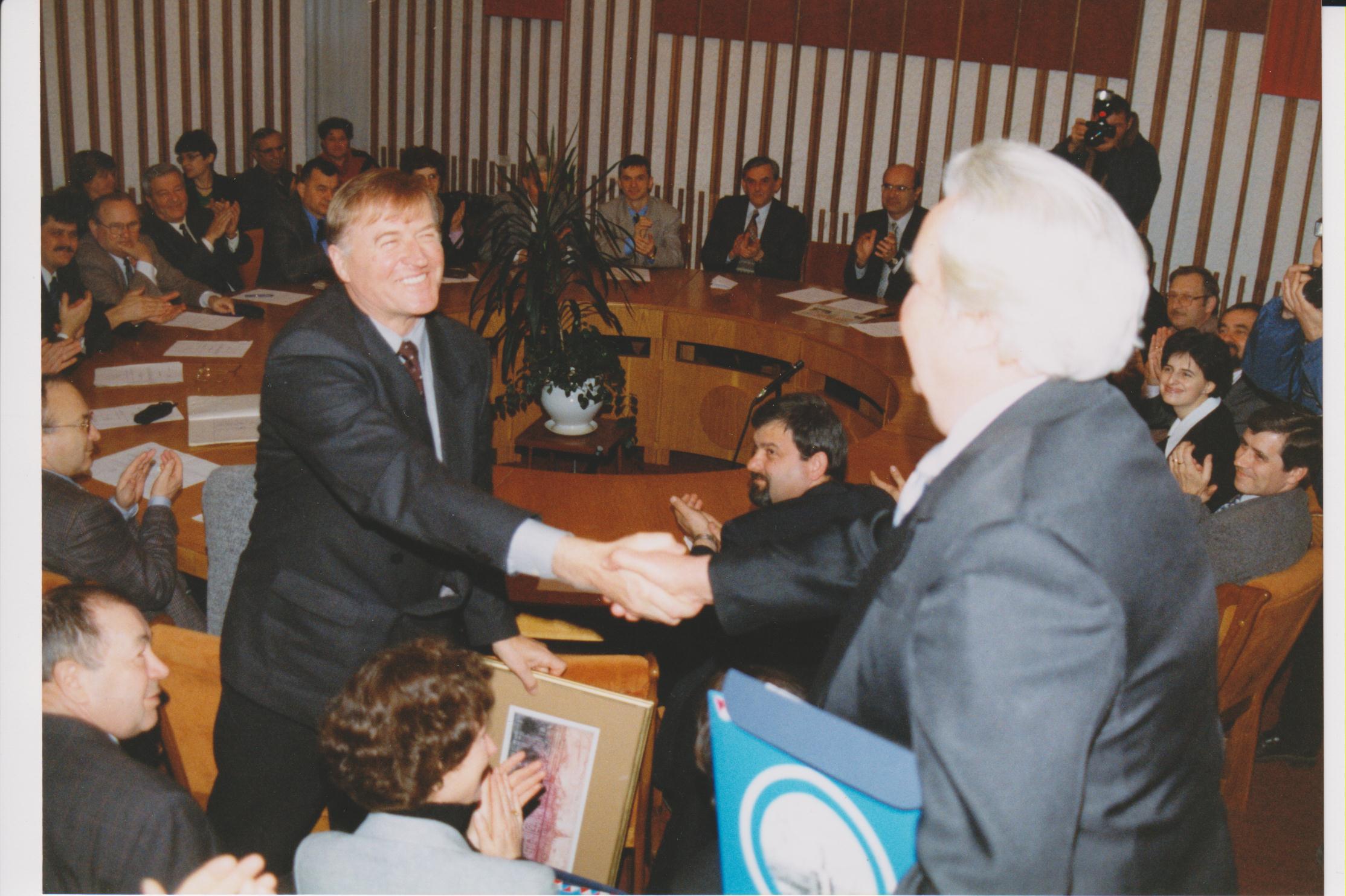 2001 Hans Lindner Cetatean de onoare 